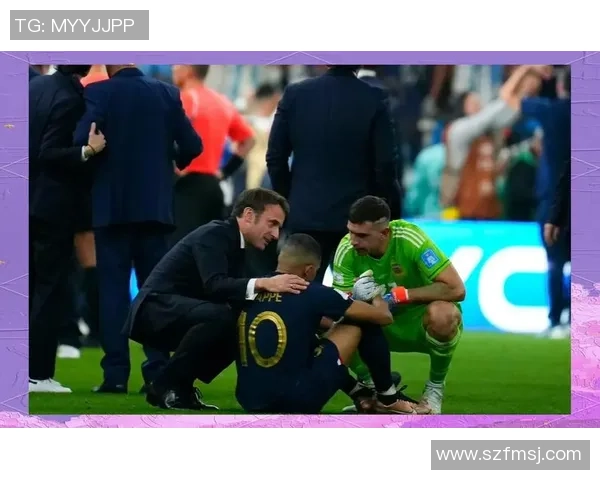 足球球星首次亮相赛场的辉煌瞬间与背后故事解析